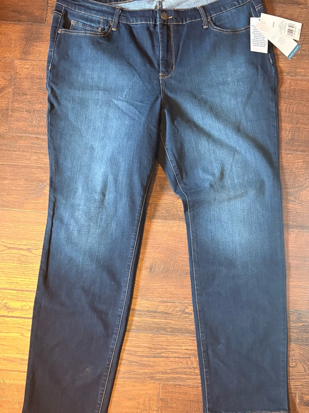 new directions Women's Indigo Slim Straight Jeans